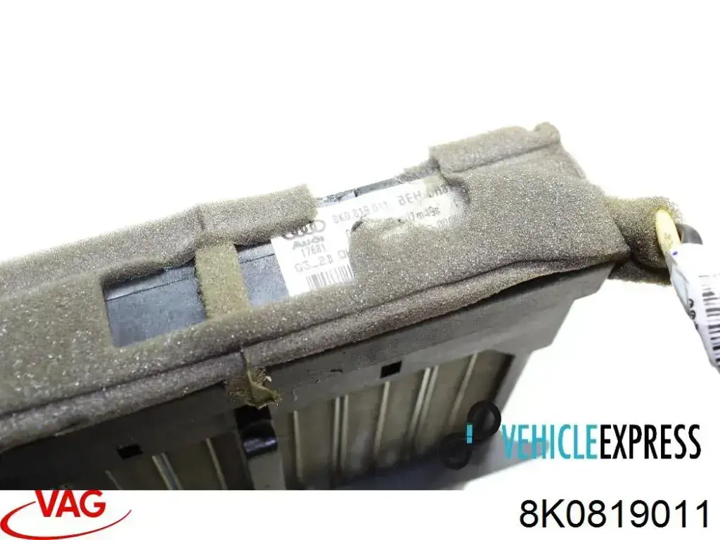 Calentador eléctrico de aire para el sistema de calefacción del habitáculo 8K0819011 VAG