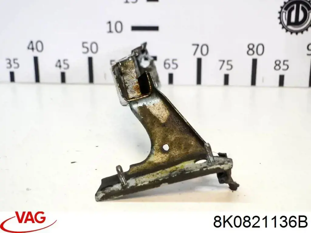 Comprar 8K0821136B VAG Soporte delantero de guardabarros delantero derecho