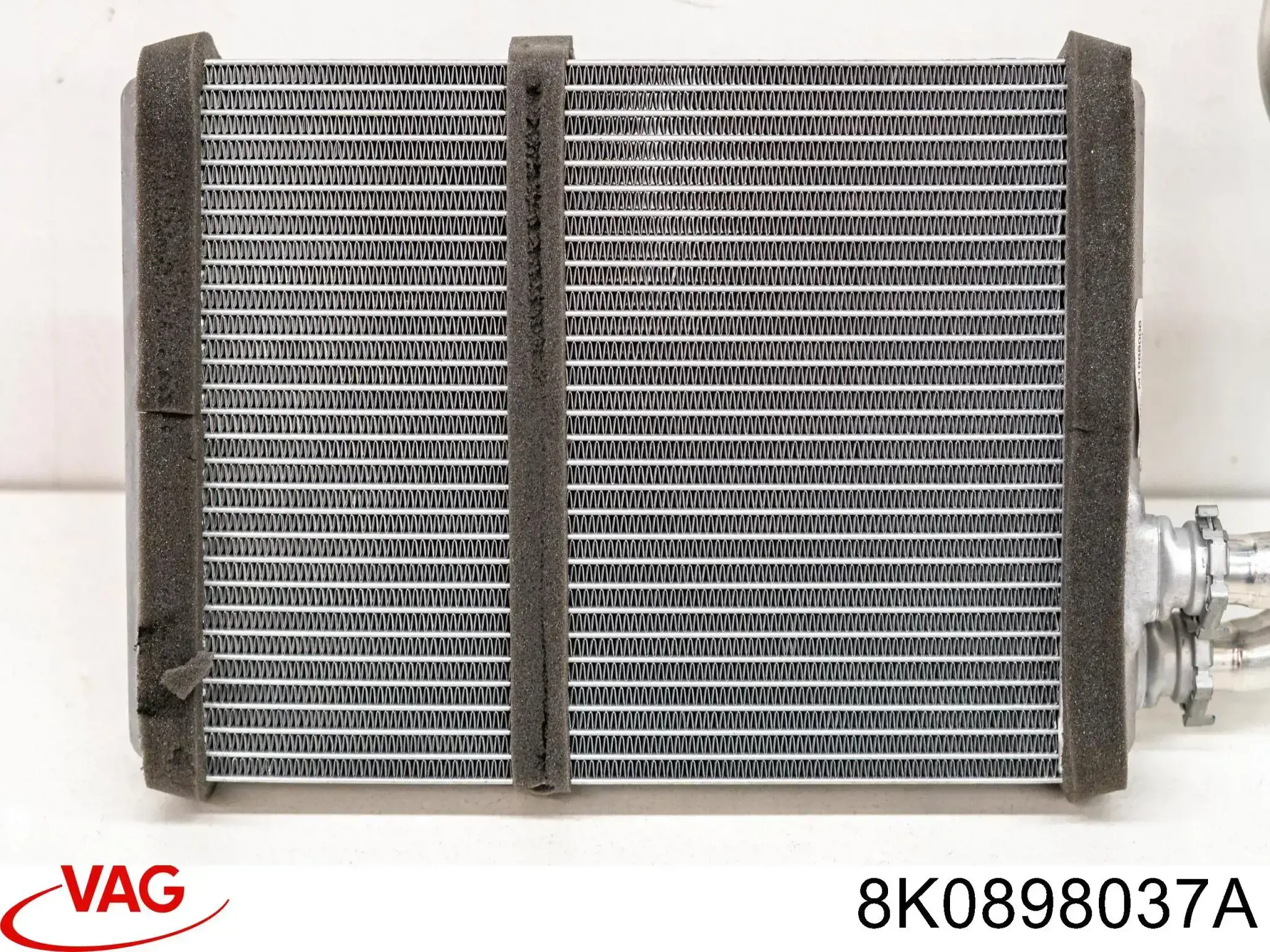 Radiador calefacción 8K0898037A VAG