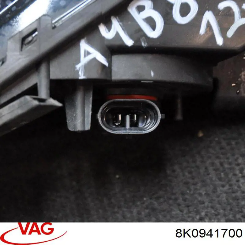 Faro antiniebla derecho VAG 8K0941700 precio, desde 53,76 EUR