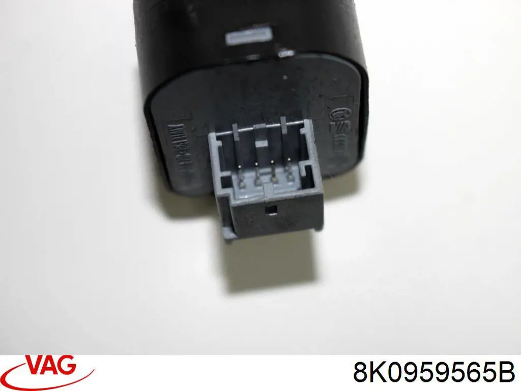 Módulo de espejos retrovisores en la puerta VAG 8K0959565B