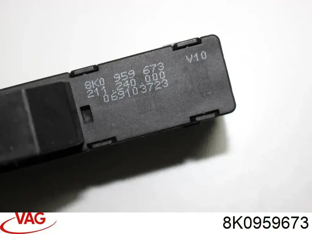 8K0959673 VAG 