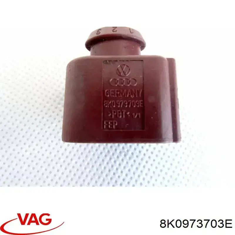 Conector de luz trasera VAG 8K0973703E precio, desde 14,21 EUR