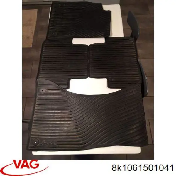 Juego de esteras delanteras, 2 piezas VAG 8K1061501041