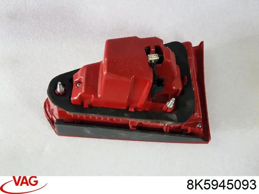 Piloto trasero interior izquierdo 8K5945093 VAG