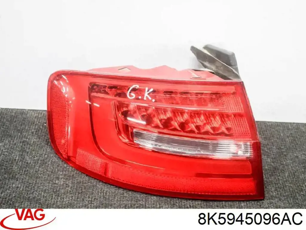 Piloto trasero exterior derecho VAG 8K5945096AC precio, desde 174,24 EUR