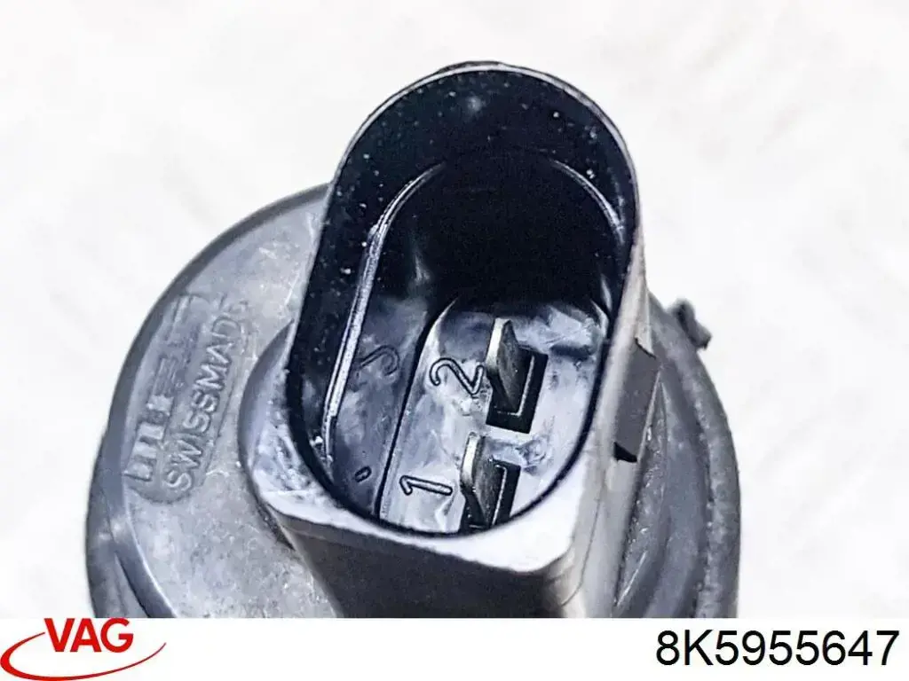 Comprar 8K5955647 VAG Bomba de agua limpiaparabrisas, delantera