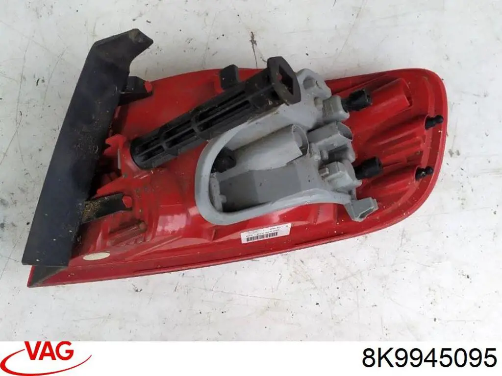 Comprar 8K9945095 VAG Piloto trasero exterior izquierdo
