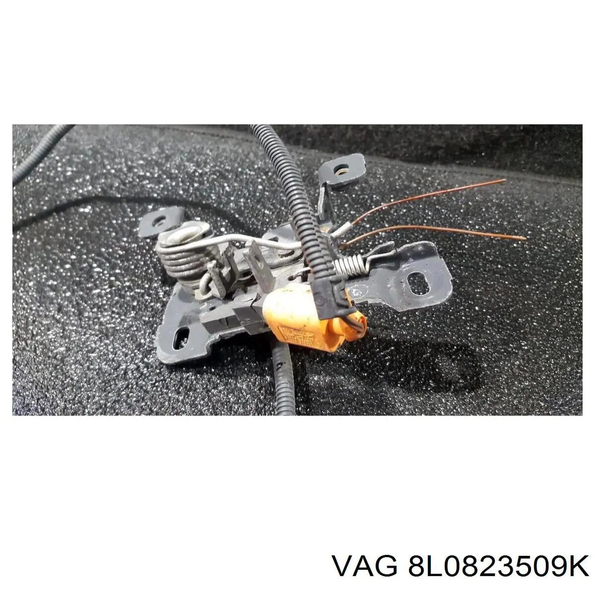 8L0823509K VAG Cerradura de Capot
