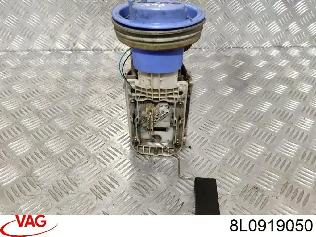 Bomba de combustible eléctrica sumergible  VAG 8L0919050 precio, desde 82,61 EUR