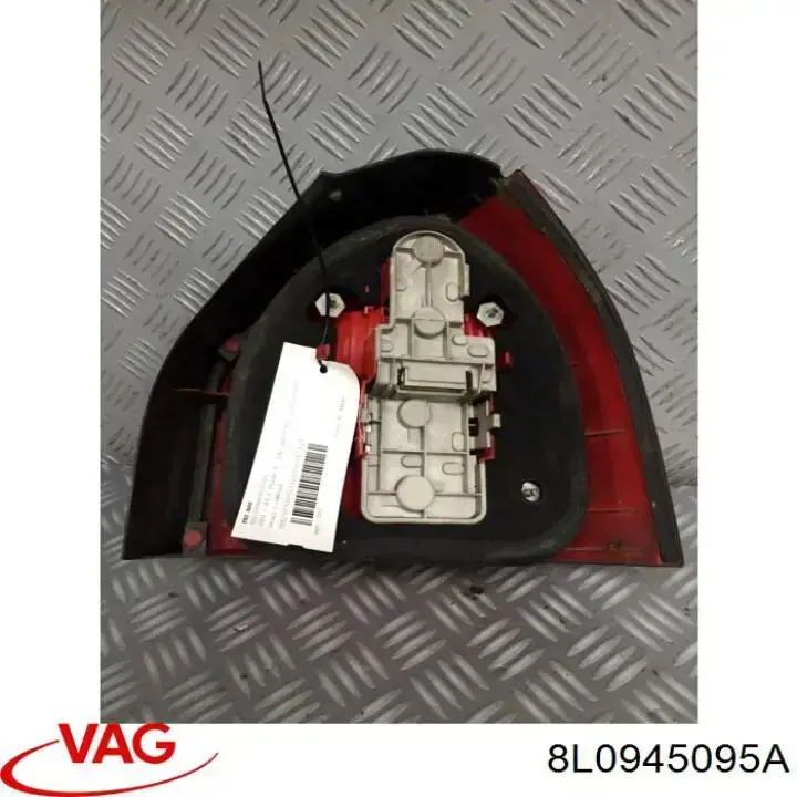 Comprar 8L0945095A VAG Piloto trasero izquierdo