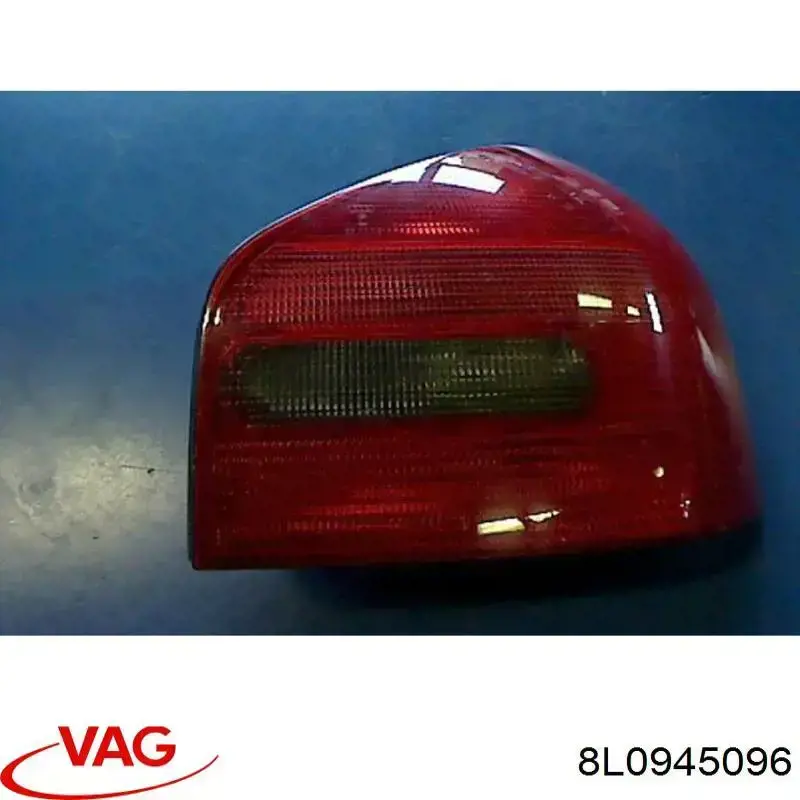 8L0945096 VAG Piloto trasero derecho