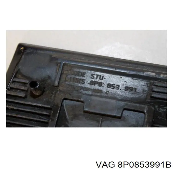Moldura del guardabarros delantero izquierdo VAG 8P0853991B precio, desde 41,35 EUR