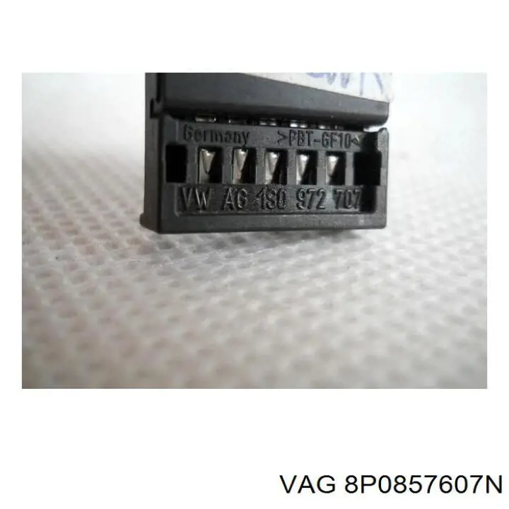8P0857607N VAG 