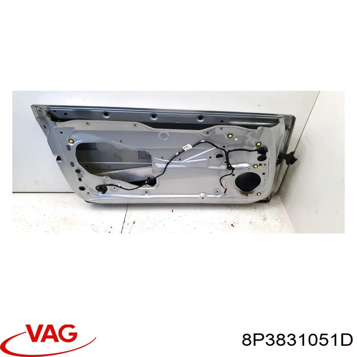 Comprar 8P3831051D VAG Puerta delantera izquierda