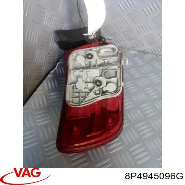 Comprar 8P4945096G VAG Piloto trasero exterior derecho