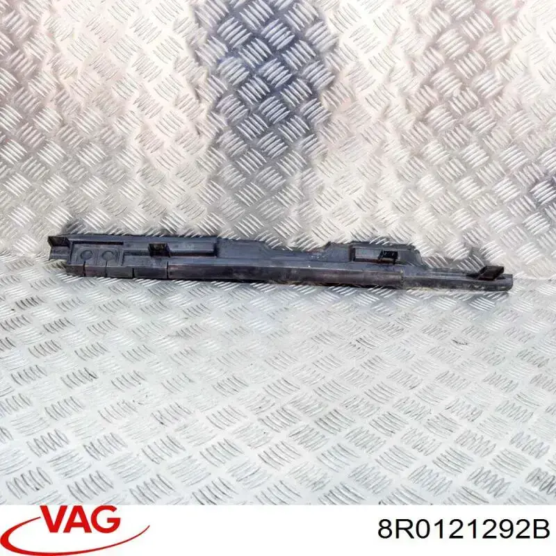 8R0121292B VAG Deflector de aire superior del radiador