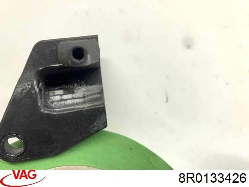 Soporte del filtro de aire 8R0133426 VAG