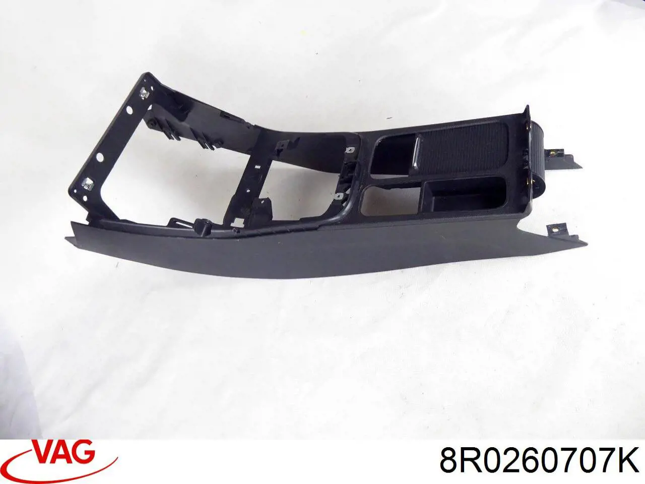 Manguera de aire acondicionado de evaporador al compresor 8R0260707K VAG