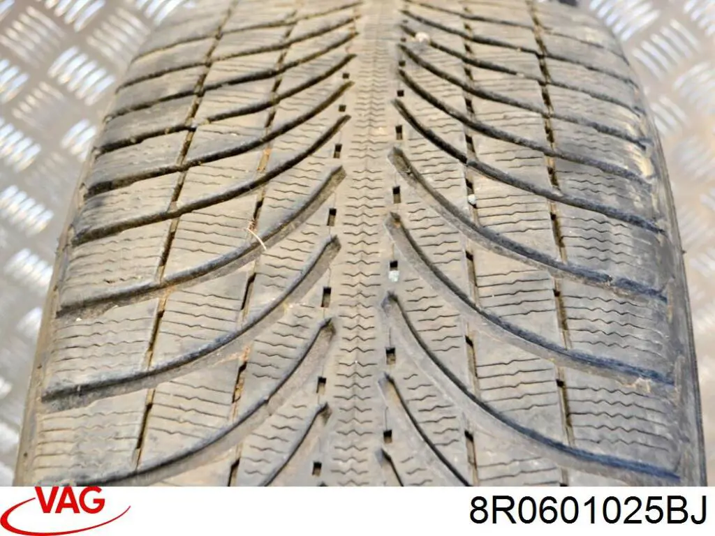 Comprar 8R0601025BJ VAG Aros de rueda