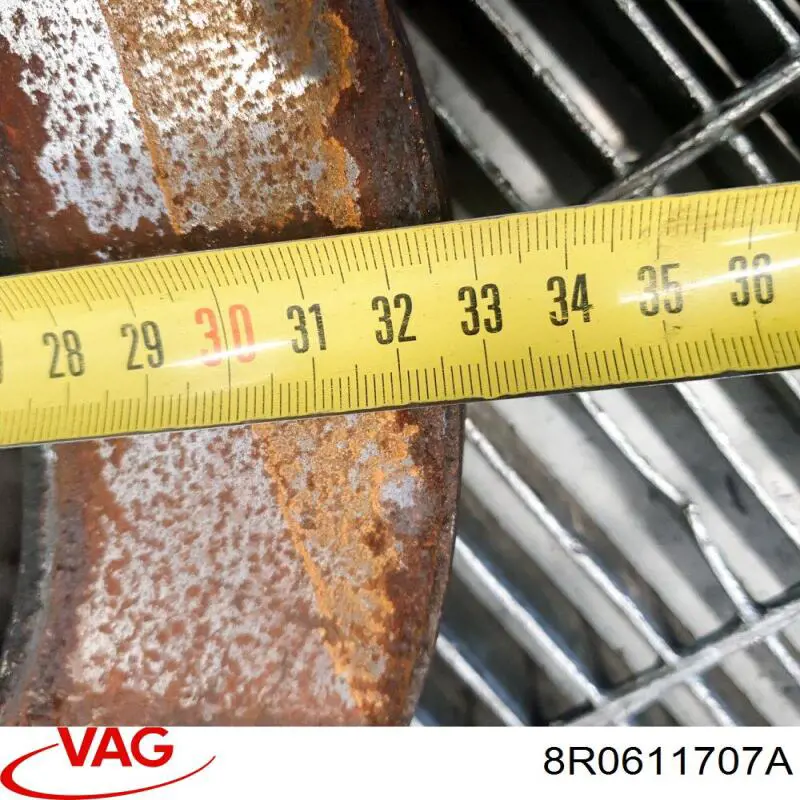 8R0611707A VAG Tubo de frenos delantero