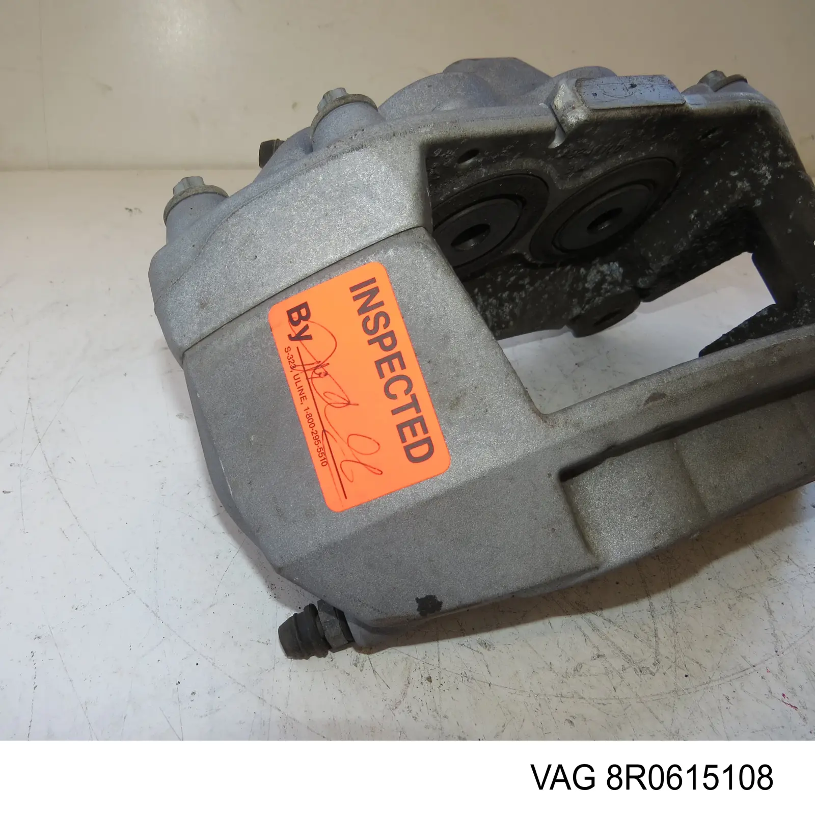Pinza de freno delantera derecha 8R0615108F VAG