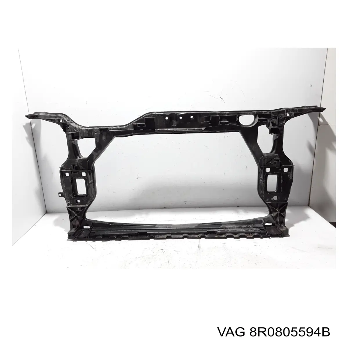 Panel de soporte del radiador y montaje de faros VAG 8R0805594B precio, desde 108,39 EUR