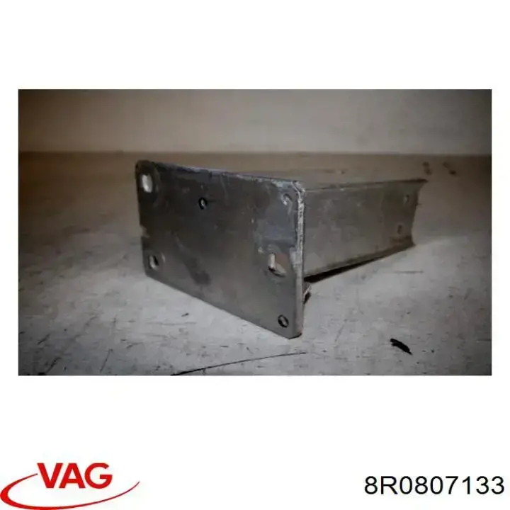 Comprar 8R0807133 VAG Soporte del refuerzo del parachoques delantero