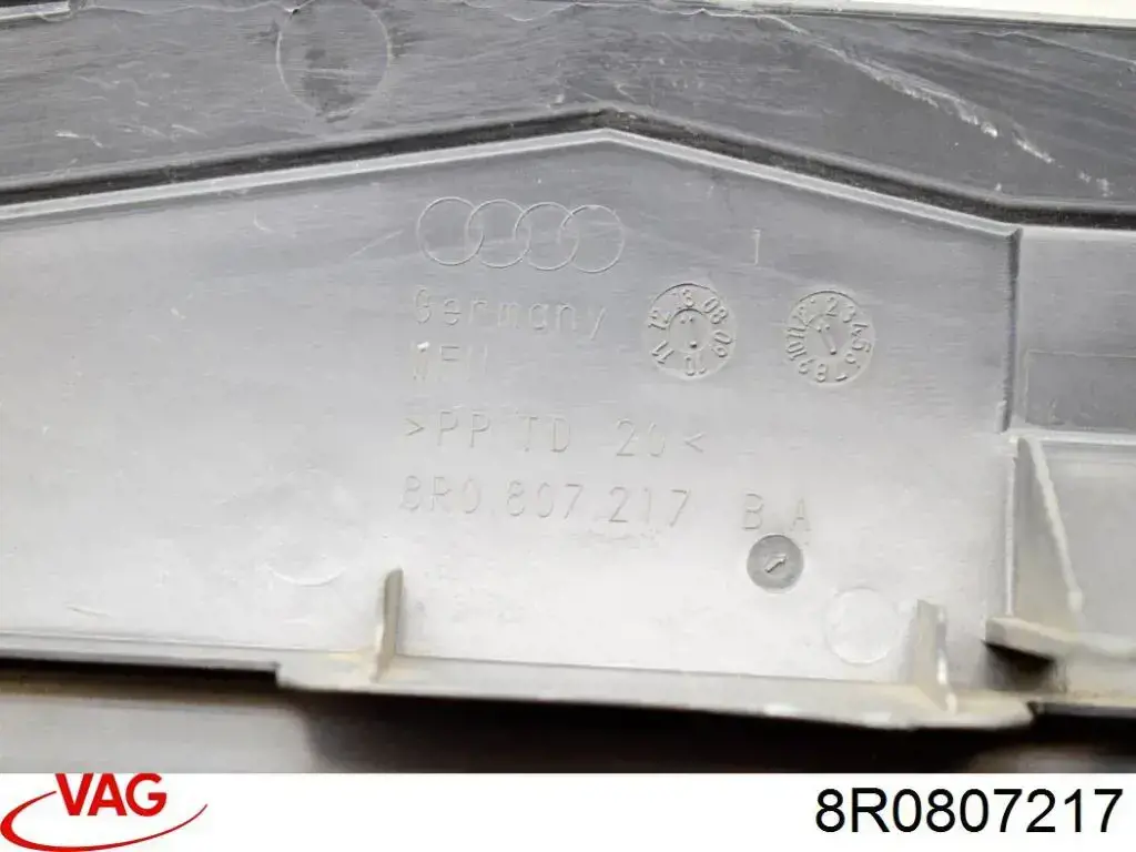 Deflector de aire inferior del radiador VAG 8R0807217 precio, desde 13,81 EUR