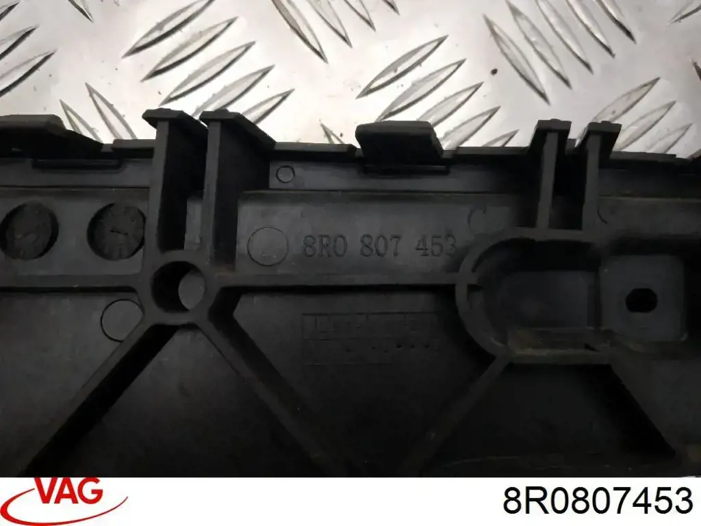 Comprar 8R0807453 VAG Guía izquierda del parachoques trasero