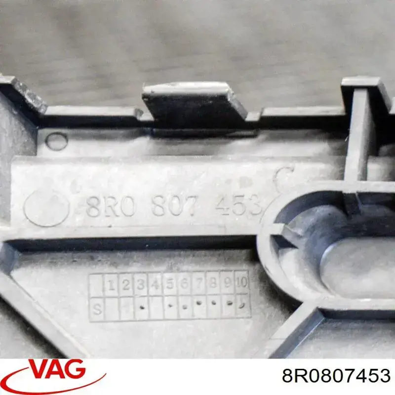 Guía izquierda del parachoques trasero 8R0807453 VAG