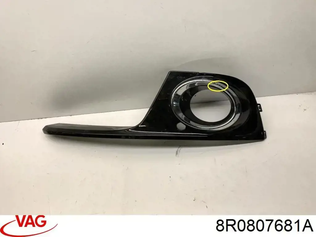 Tapa de rejilla de faro antiniebla delantero izquierdo VAG 8R0807681A precio, desde 18,41 EUR