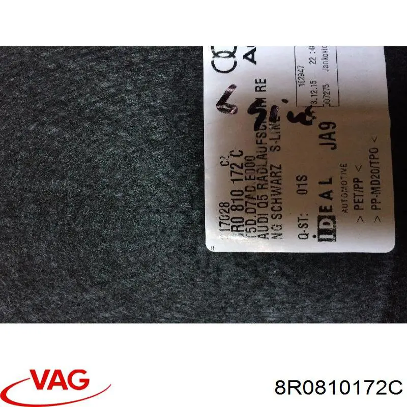 8R0810172C VAG Guardabarros interior, aleta trasera, derecho