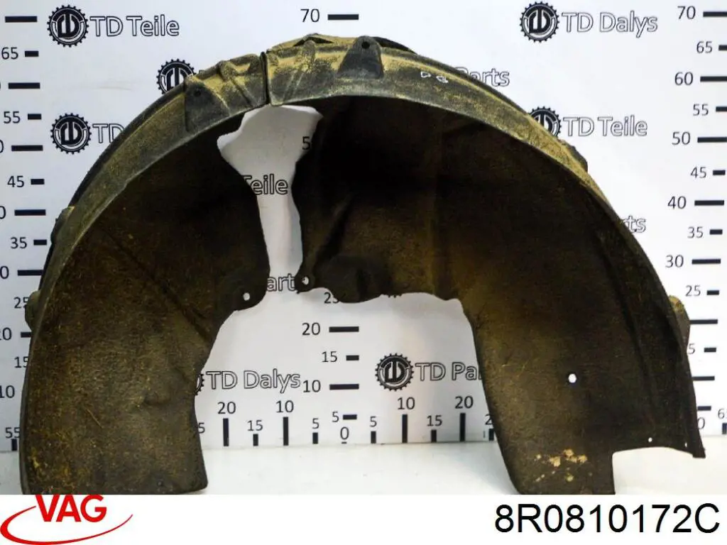 Paso de rueda trasera, derecho VAG 8R0810172C
