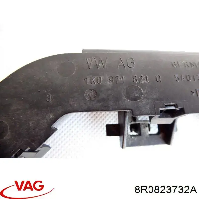 8R0823732A VAG Sello Del Capó