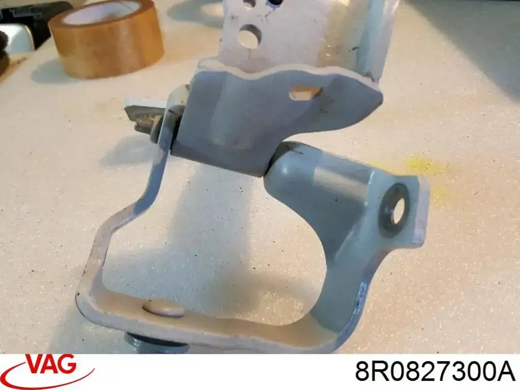 Bisagra de puerta trasera 8R0827300A VAG