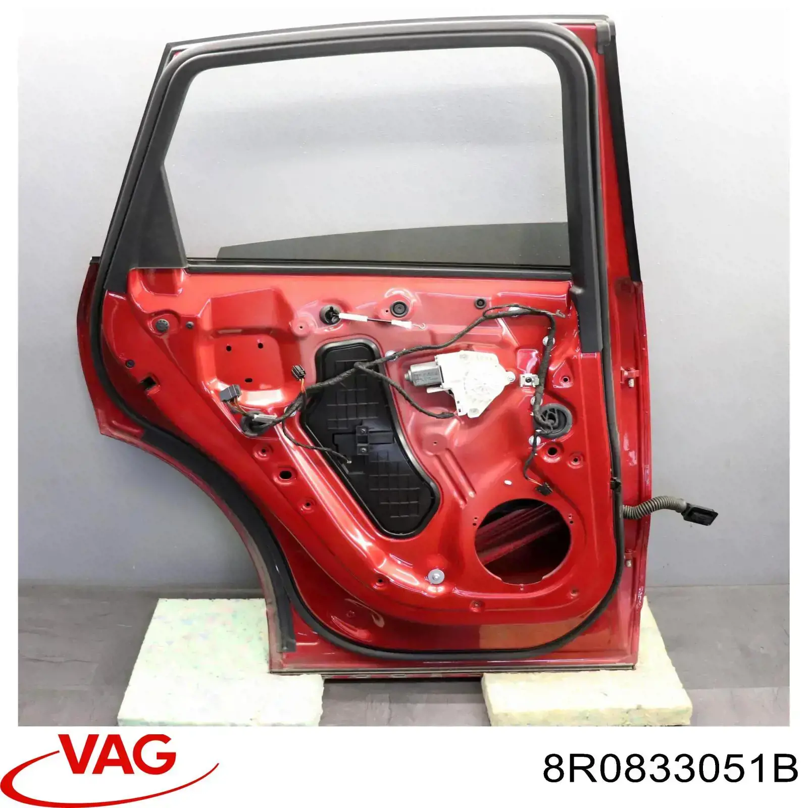 8R0833051B VAG Puerta trasera izquierda