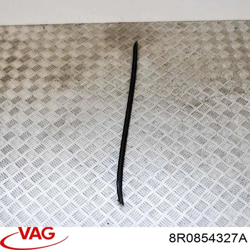 8R0854327A VAG moldura de parabrisas izquierda