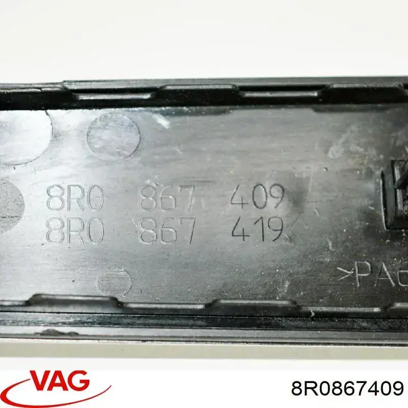 Embellecedor de puerta trasera izquierda 8R0867409 VAG
