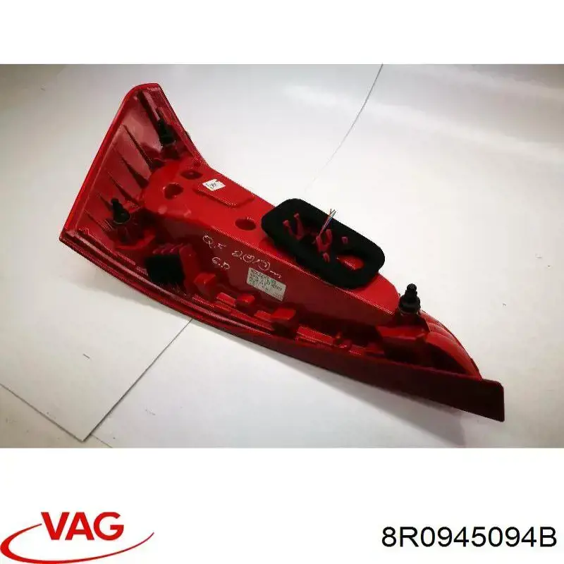 Piloto trasero derecho VAG 8R0945094B precio, desde 628,46 EUR