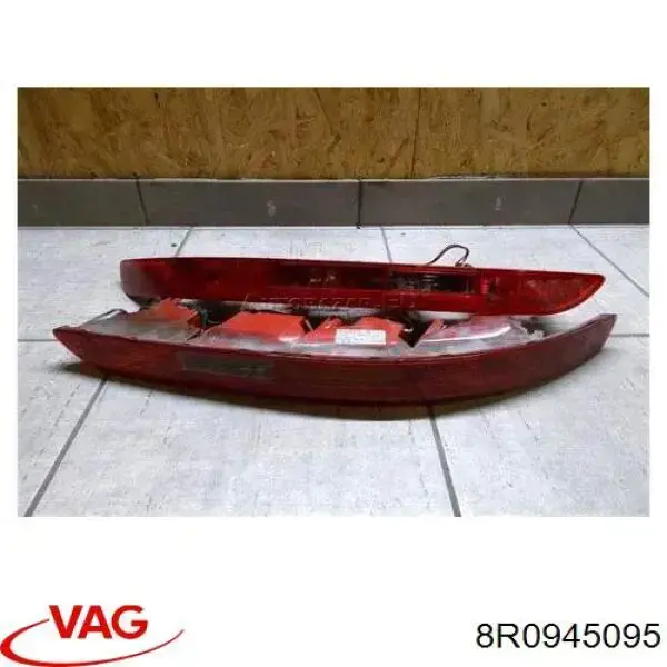 Piloto trasero izquierdo de parachoques 8R0945095 VAG