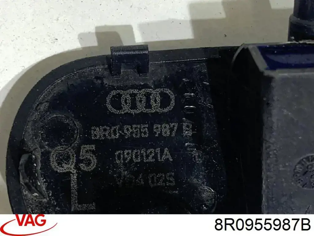 8R0955987B VAG Boquilla del lavaparabrisas izquierda