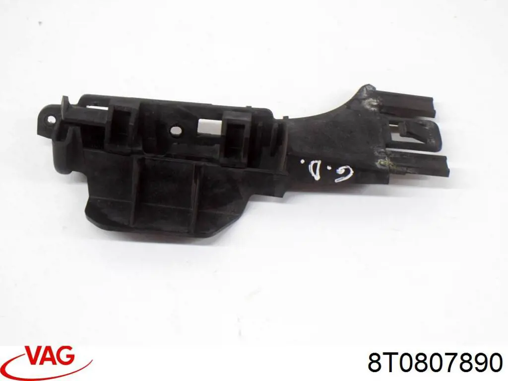 Guía derecha del parachoques trasero VAG 8T0807890 precio, desde 35,20 EUR
