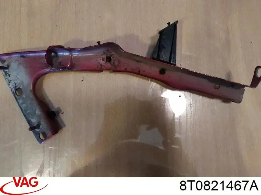 Comprar 8T0821467A VAG Soporte trasero de aleta delantera izquierda