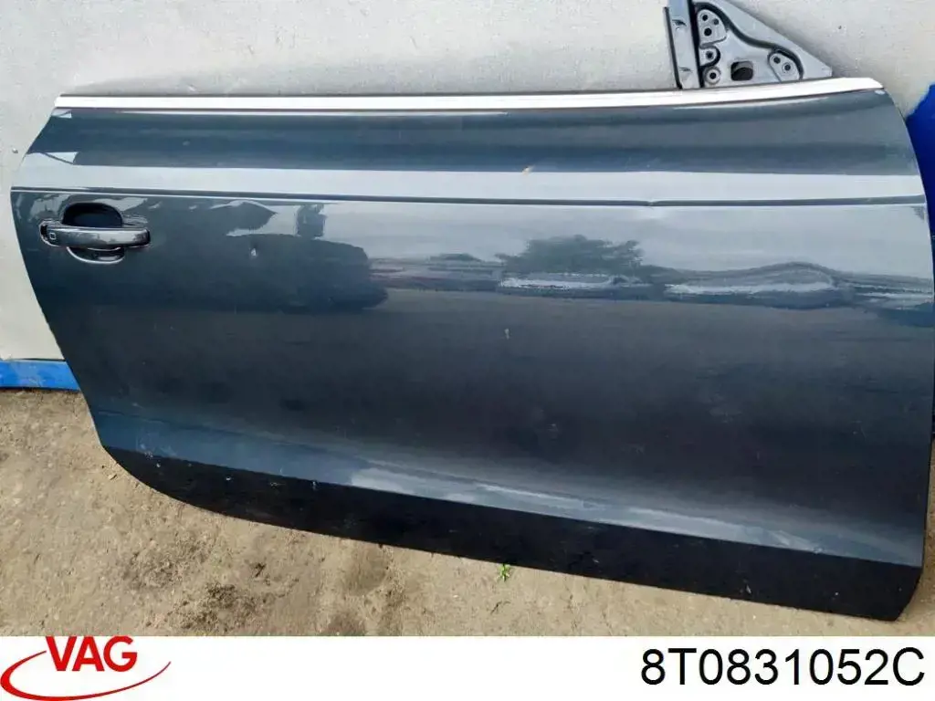 Puerta delantera derecha VAG 8T0831052C precio, desde 442,86 EUR