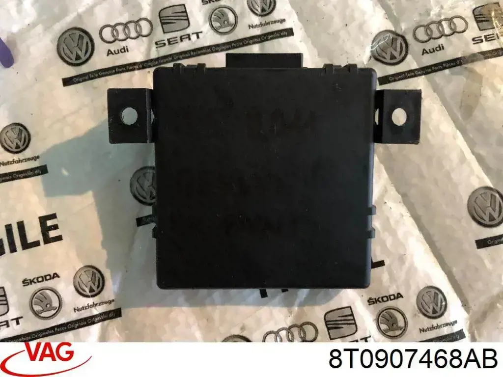 Módulo de interfaz de diagnóstico VAG 8T0907468AB precio, desde 50,82 EUR