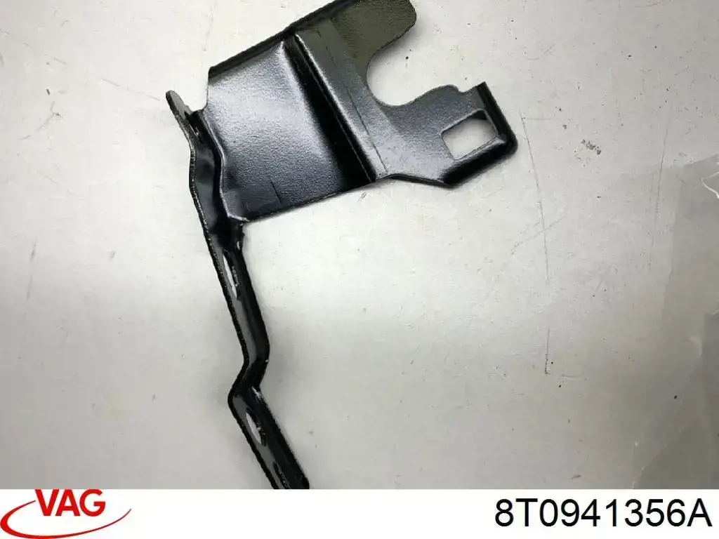 Soporte de fijación del faro delantero derecho 8T0941356A VAG
