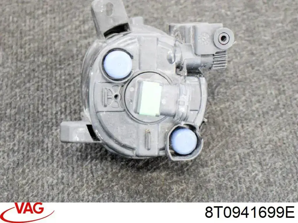 Luz antiniebla izquierdo 8T0941699E VAG