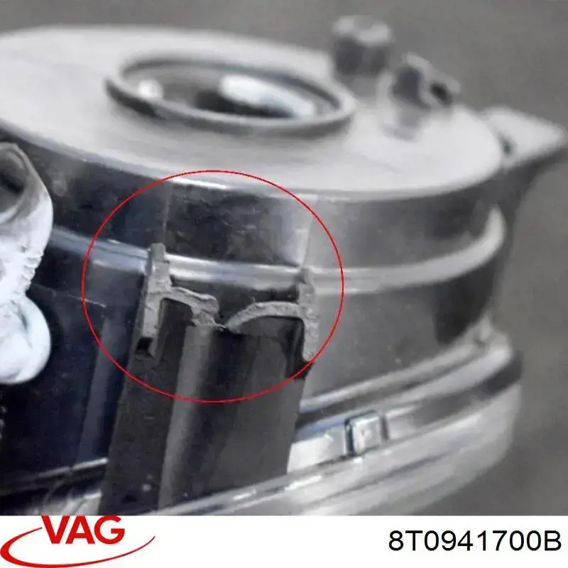 8T0941700B VAG Faro antiniebla derecho