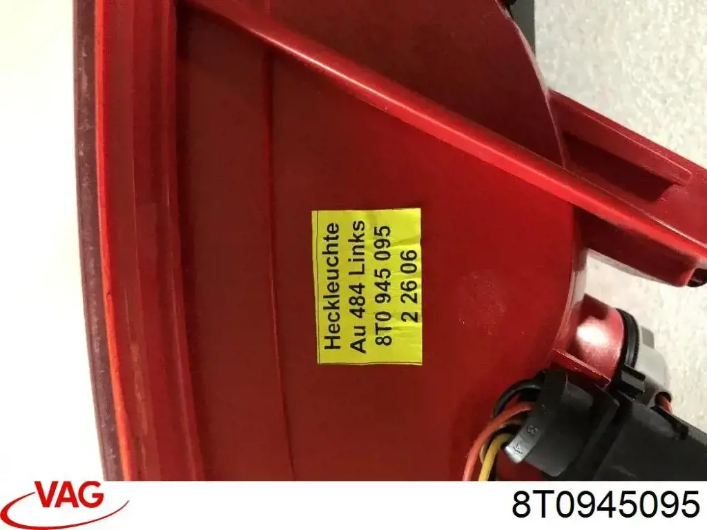 Comprar 8T0945095 VAG Piloto trasero exterior izquierdo